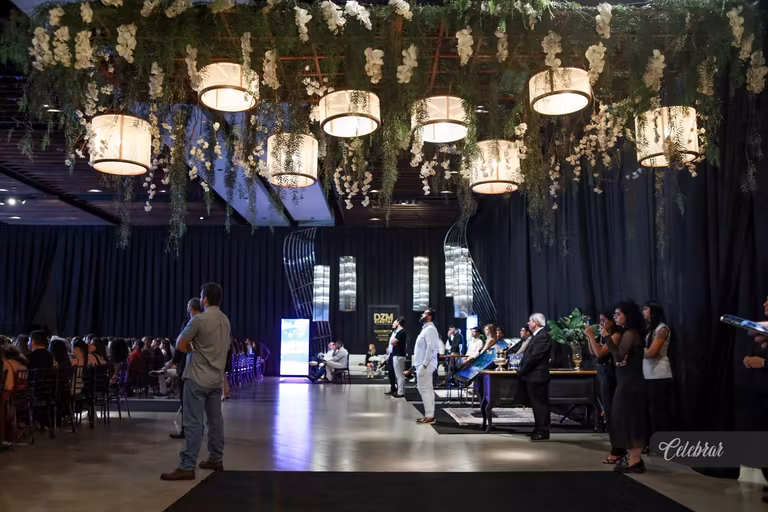 Veja mais registros da Masterclass “O Mercado de Luxo – Edição Especial Dourados”, com Carlos Ferreirinha – foto 37