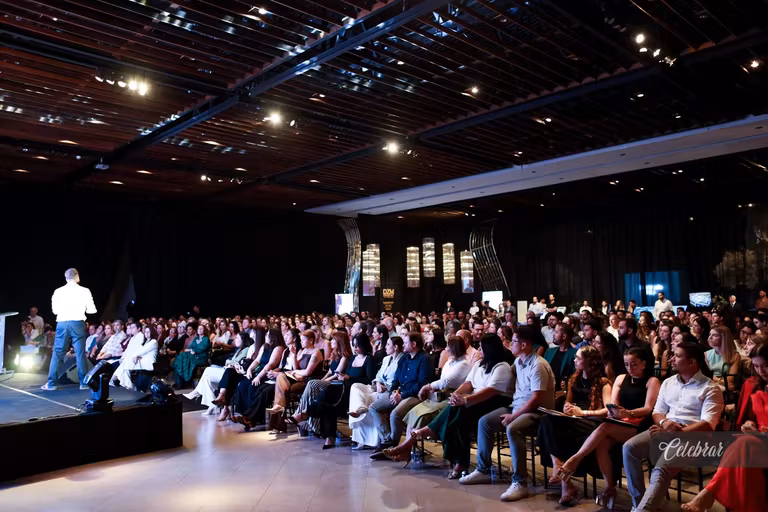 Veja mais registros da Masterclass “O Mercado de Luxo – Edição Especial Dourados”, com Carlos Ferreirinha – foto 38