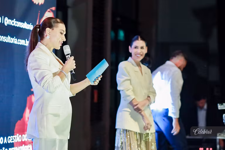 Veja mais registros da Masterclass “O Mercado de Luxo – Edição Especial Dourados”, com Carlos Ferreirinha – foto 99