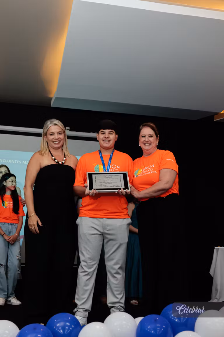 Kumon Unidade Progresso homenageia alunos adiantados em evento especial – foto 221