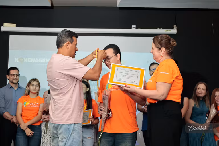 Kumon Unidade Progresso homenageia alunos adiantados em evento especial – foto 240