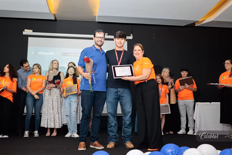 Kumon Unidade Progresso homenageia alunos adiantados em evento especial – foto 245
