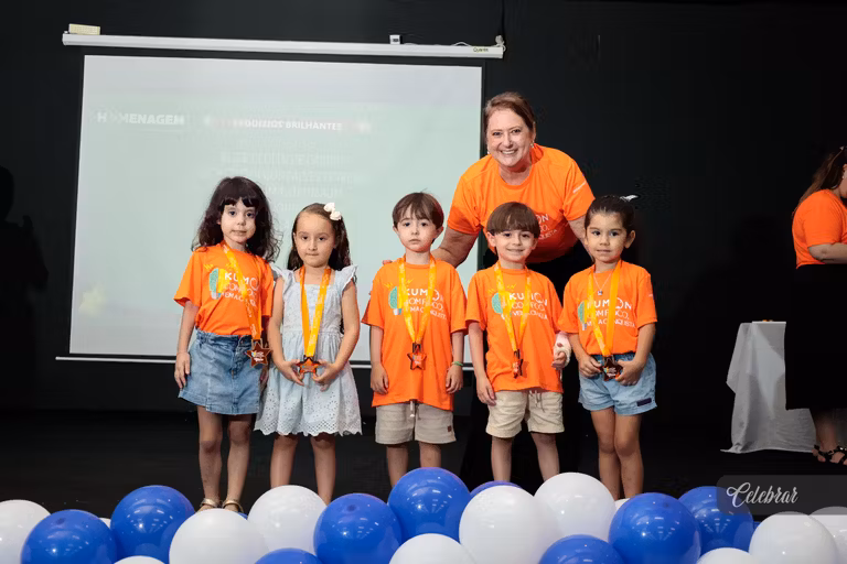 Kumon Unidade Progresso homenageia alunos adiantados em evento especial – foto 249