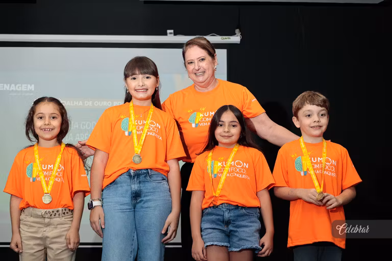 Kumon Unidade Progresso homenageia alunos adiantados em evento especial – foto 285