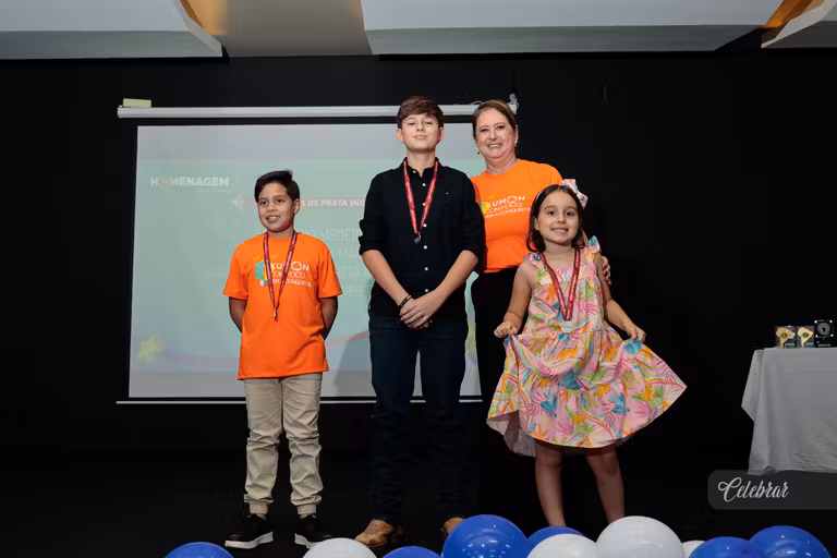 Kumon Unidade Progresso homenageia alunos adiantados em evento especial – foto 293