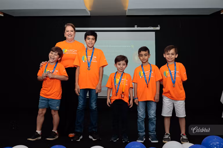 Kumon Unidade Progresso homenageia alunos adiantados em evento especial – foto 300