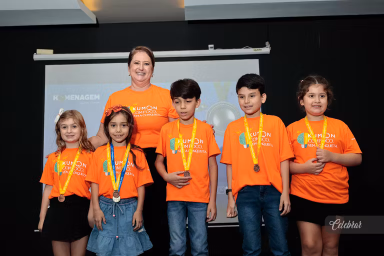 Kumon Unidade Progresso homenageia alunos adiantados em evento especial – foto 302