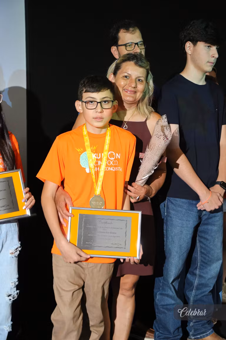 Kumon Unidade Progresso homenageia alunos adiantados em evento especial – foto 344