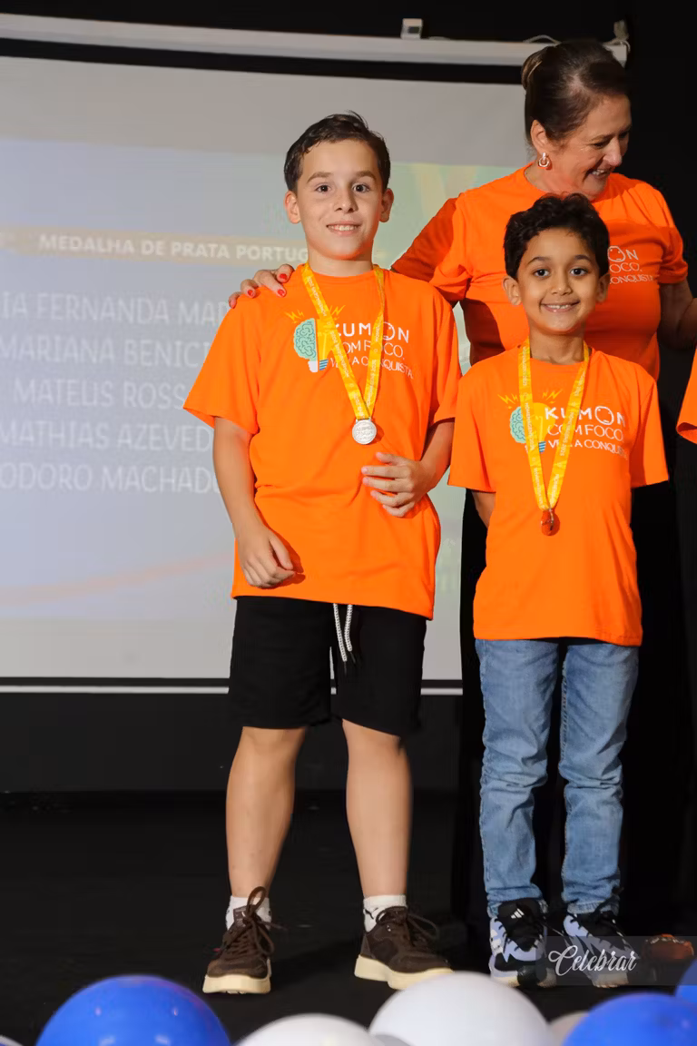 Kumon Unidade Progresso homenageia alunos adiantados em evento especial – foto 428