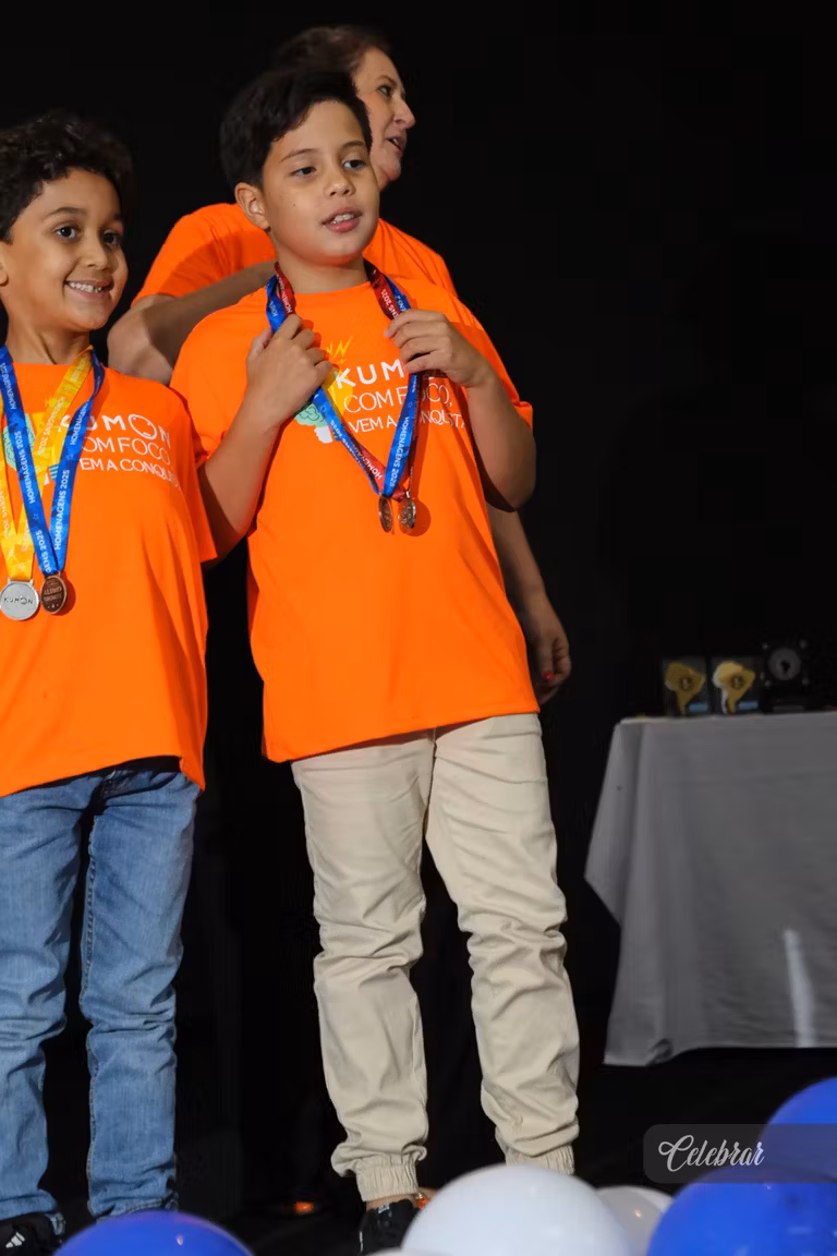 Kumon Unidade Progresso homenageia alunos adiantados em evento especial – foto 449