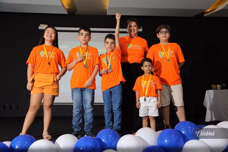 Kumon Unidade Progresso homenageia alunos adiantados em evento especial – foto 464