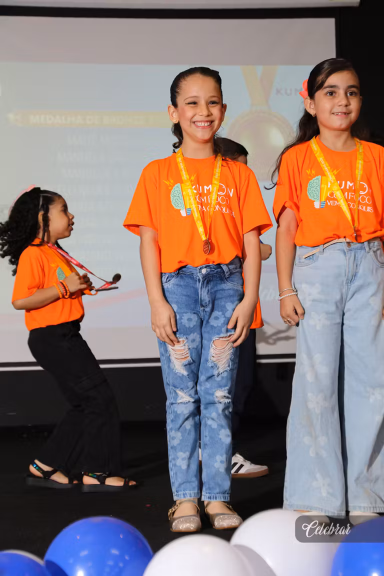 Kumon Unidade Progresso homenageia alunos adiantados em evento especial – foto 471