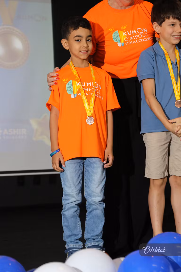 Kumon Unidade Progresso homenageia alunos adiantados em evento especial – foto 476