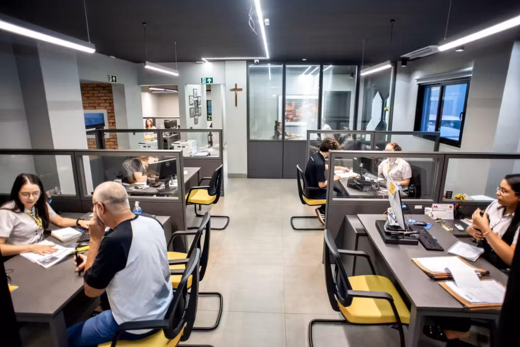 intercapa celebrar business - Imobiliária Colmeia: 50 anos participando da história e construção de uma sociedade (cópia)