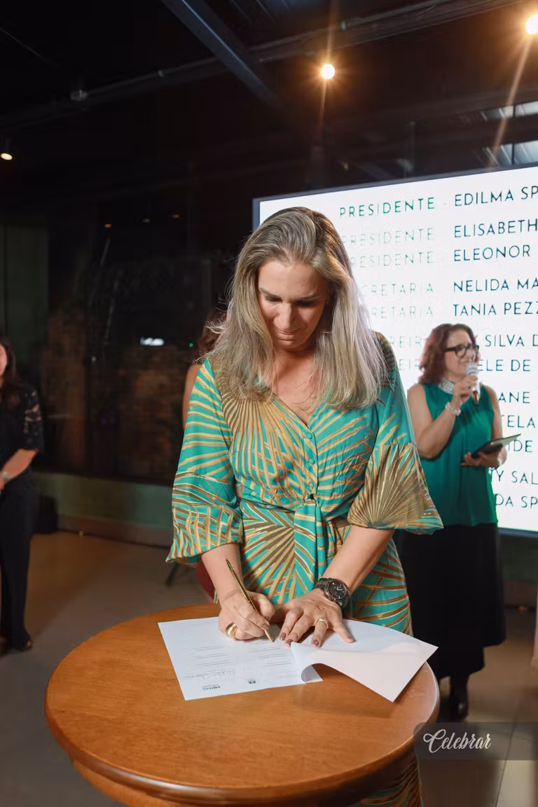 Noite de lançamento do Leilodom 2026 com assinatura de parcerias – foto 116