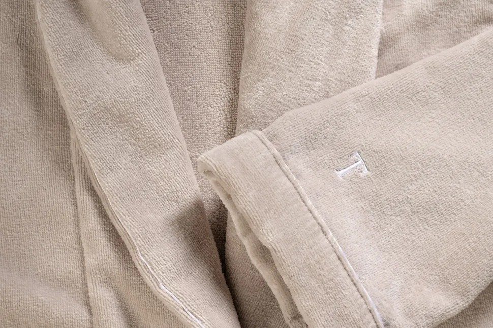 Conforto, elegância e aconchego: os roupões Trussardi que transformam o inverno em experiência.
