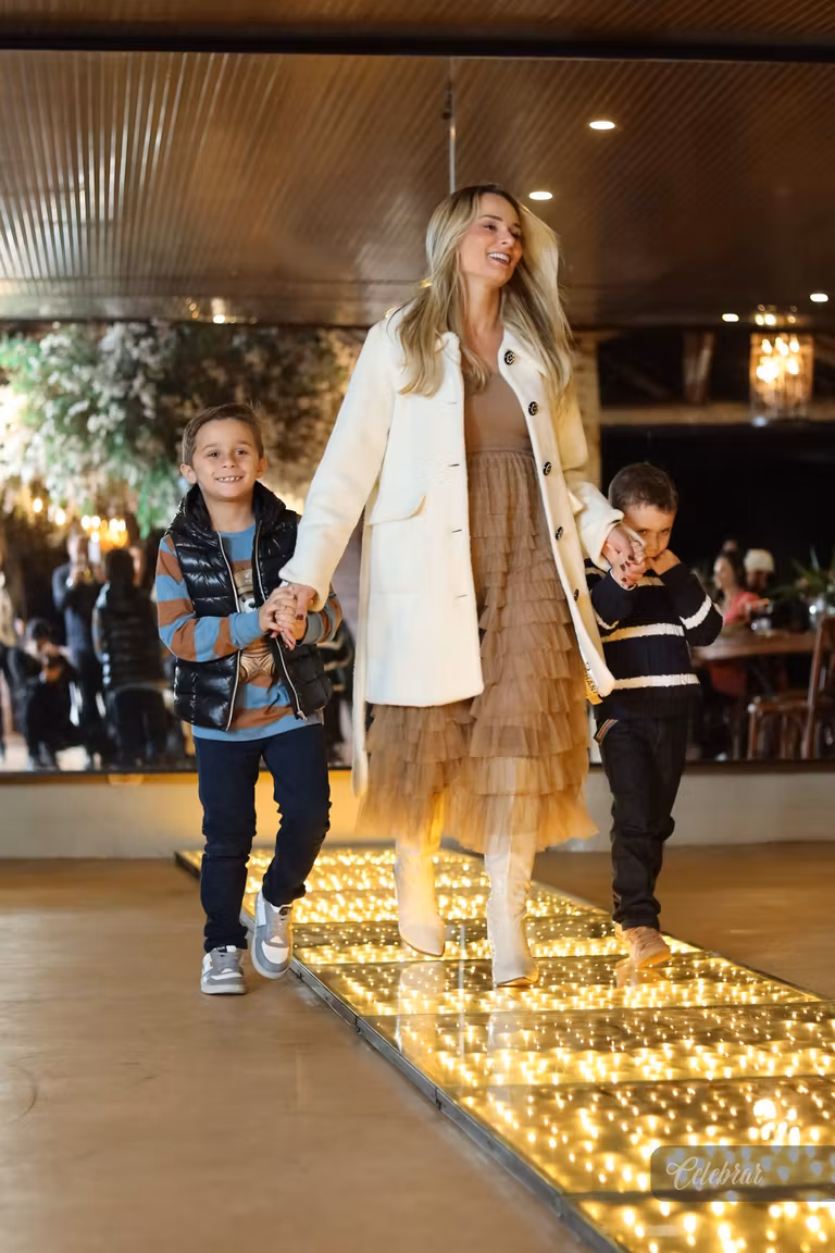 Uma noite marcada por uma celebração repleta de carinho, novidades e as novas tendências da Look Baby Store – foto 112