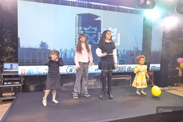Uma noite marcada por uma celebração repleta de carinho, novidades e as novas tendências da Look Baby Store – foto 193