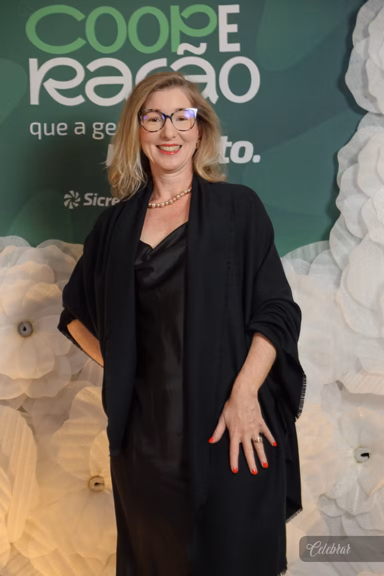 Sicredi Centro-Sul MS/BA celebra 37 anos com show beneficente em prol do Hospital de Amor de Dourados – foto 121