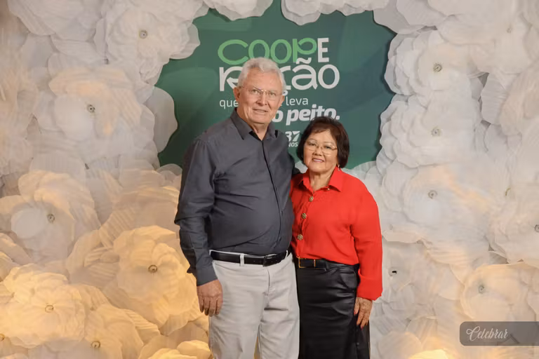 Sicredi Centro-Sul MS/BA celebra 37 anos com show beneficente em prol do Hospital de Amor de Dourados – foto 125