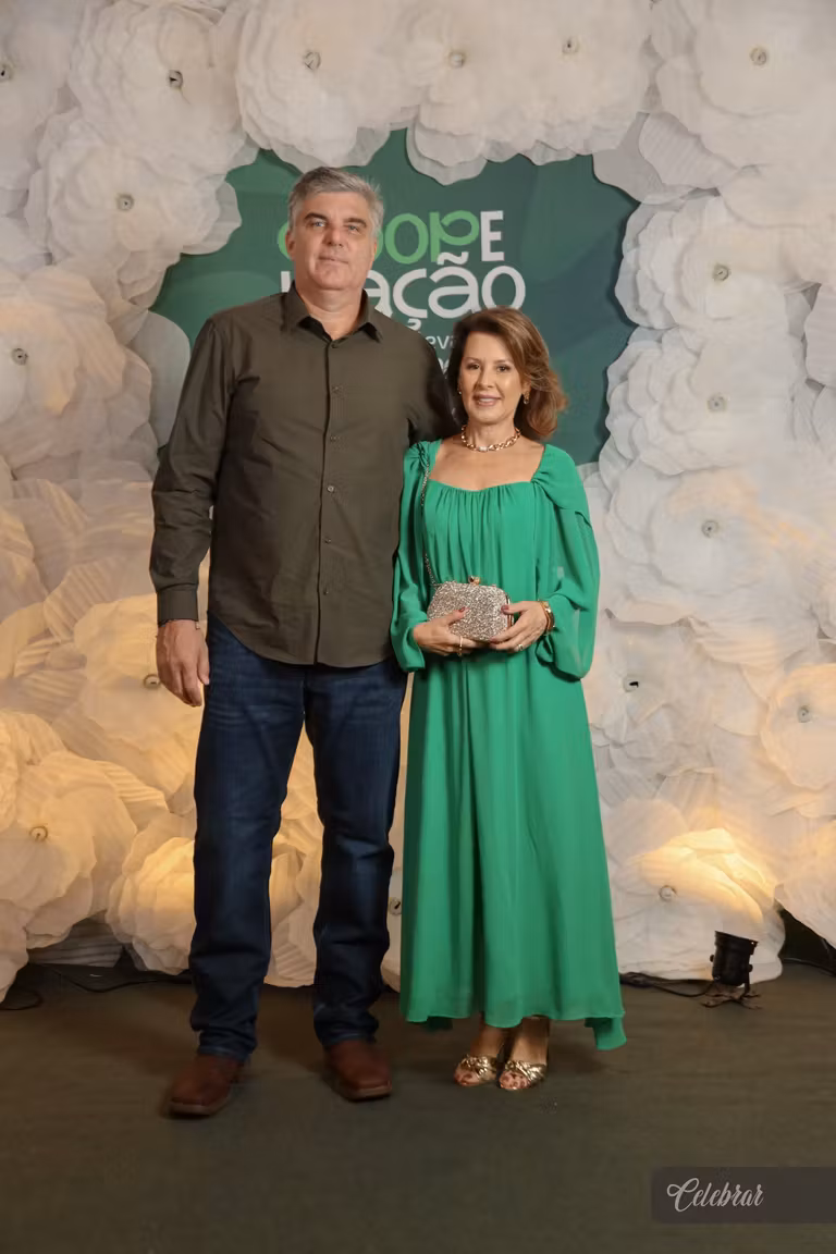 Sicredi Centro-Sul MS/BA celebra 37 anos com show beneficente em prol do Hospital de Amor de Dourados – foto 129