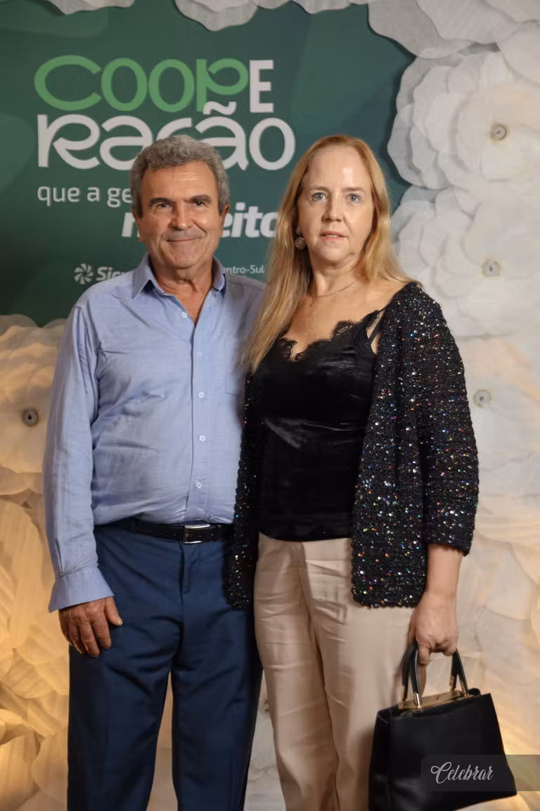 Sicredi Centro-Sul MS/BA celebra 37 anos com show beneficente em prol do Hospital de Amor de Dourados – foto 154