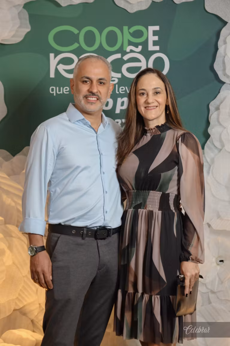 Sicredi Centro-Sul MS/BA celebra 37 anos com show beneficente em prol do Hospital de Amor de Dourados – foto 175