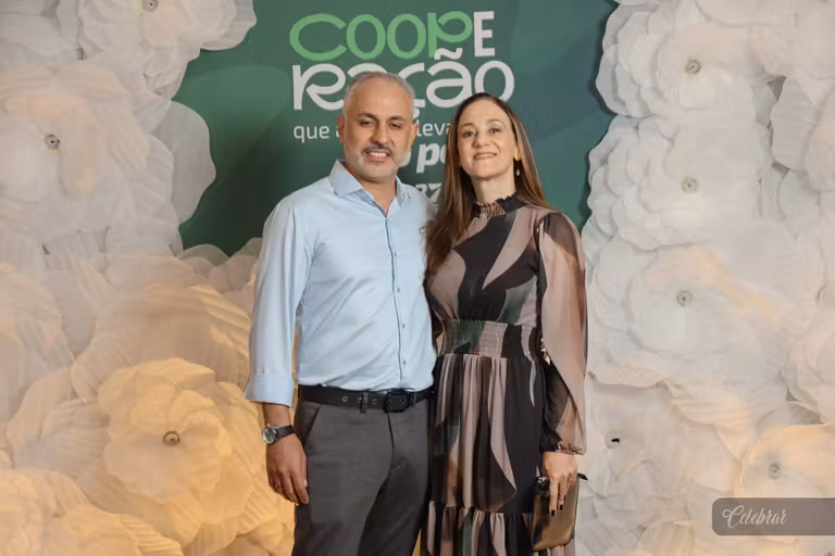 Sicredi Centro-Sul MS/BA celebra 37 anos com show beneficente em prol do Hospital de Amor de Dourados – foto 176