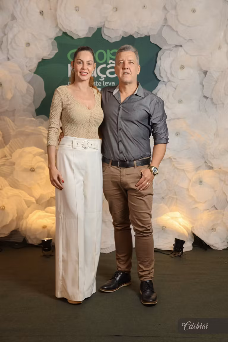 Sicredi Centro-Sul MS/BA celebra 37 anos com show beneficente em prol do Hospital de Amor de Dourados – foto 199