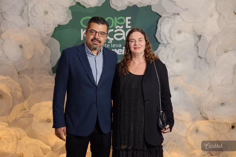 Sicredi Centro-Sul MS/BA celebra 37 anos com show beneficente em prol do Hospital de Amor de Dourados – foto 207