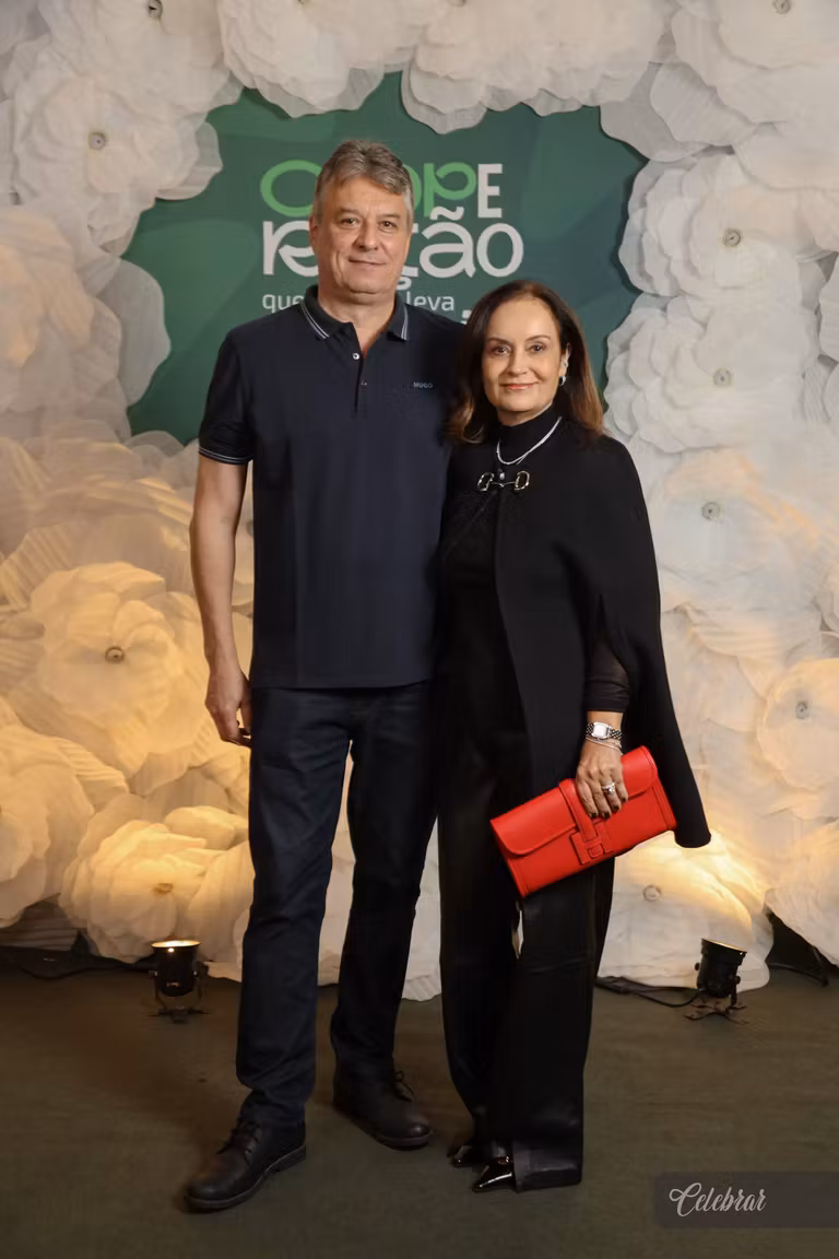 Sicredi Centro-Sul MS/BA celebra 37 anos com show beneficente em prol do Hospital de Amor de Dourados – foto 210