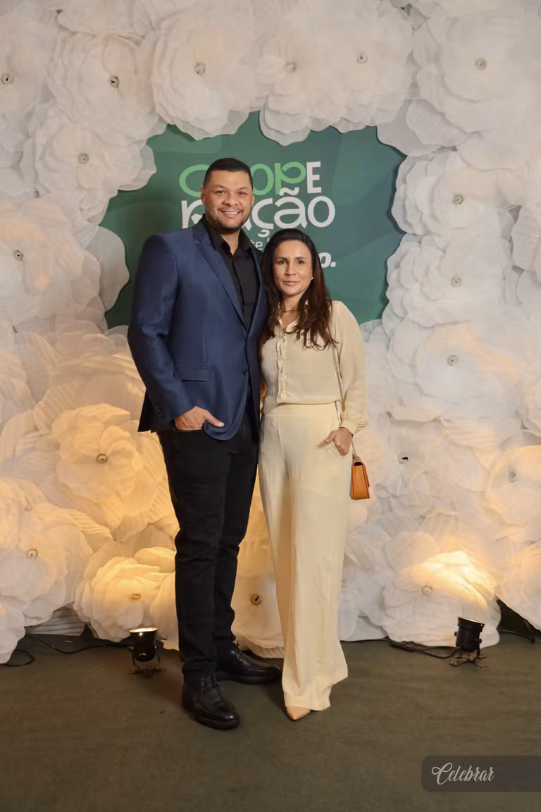 Sicredi Centro-Sul MS/BA celebra 37 anos com show beneficente em prol do Hospital de Amor de Dourados – foto 222