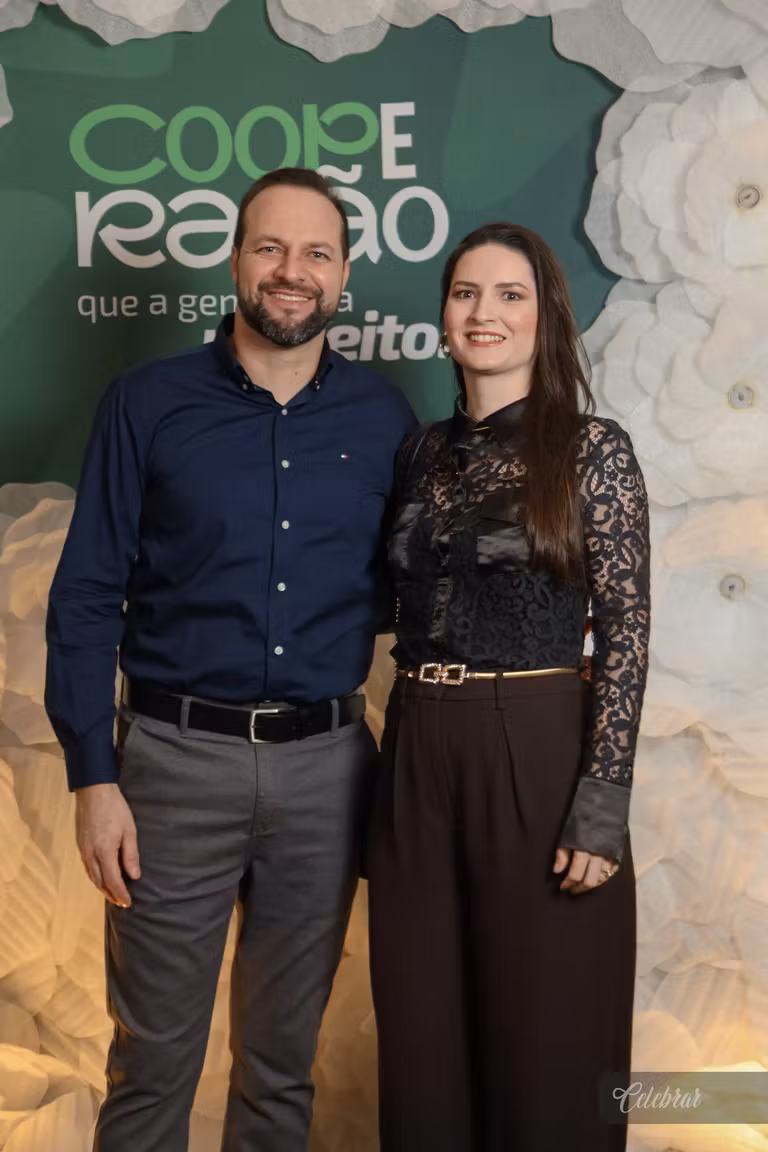 Sicredi Centro-Sul MS/BA celebra 37 anos com show beneficente em prol do Hospital de Amor de Dourados – foto 224