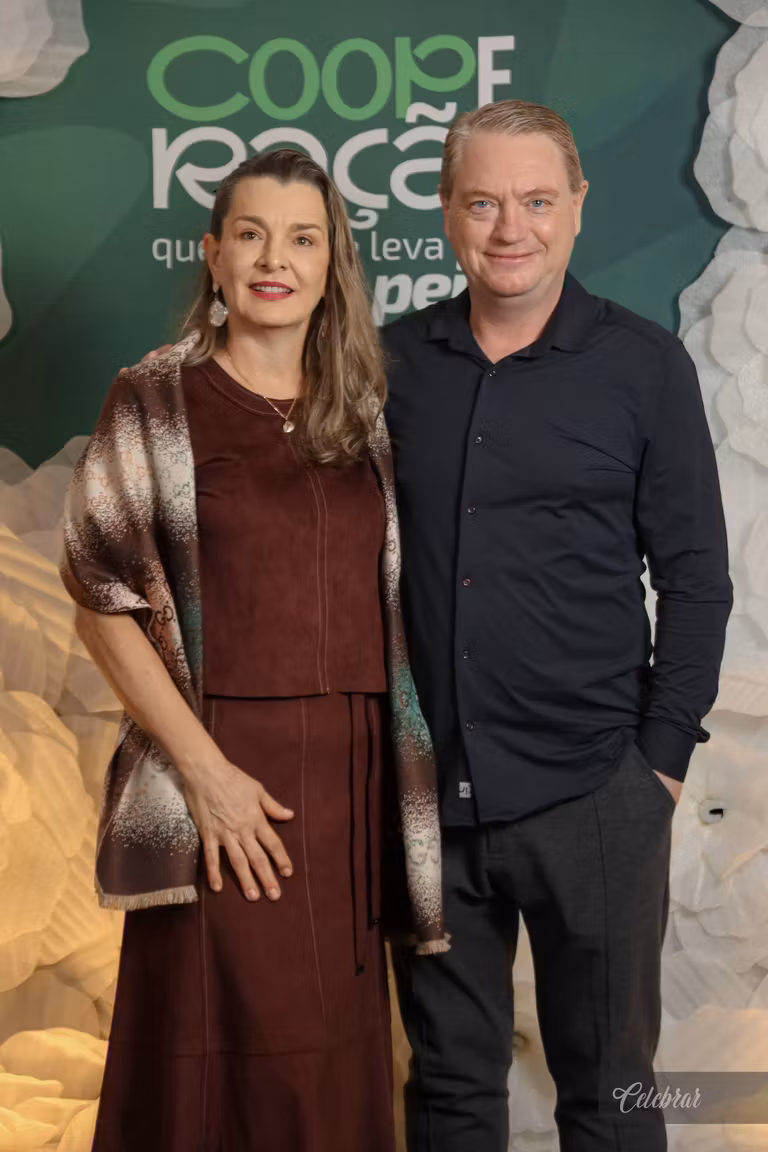 Sicredi Centro-Sul MS/BA celebra 37 anos com show beneficente em prol do Hospital de Amor de Dourados – foto 236