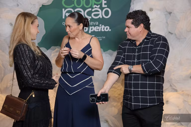 Sicredi Centro-Sul MS/BA celebra 37 anos com show beneficente em prol do Hospital de Amor de Dourados – foto 44