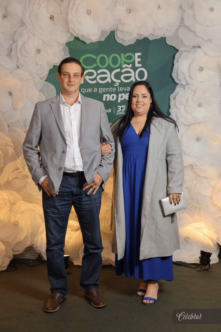 Sicredi Centro-Sul MS/BA celebra 37 anos com show beneficente em prol do Hospital de Amor de Dourados – foto 76