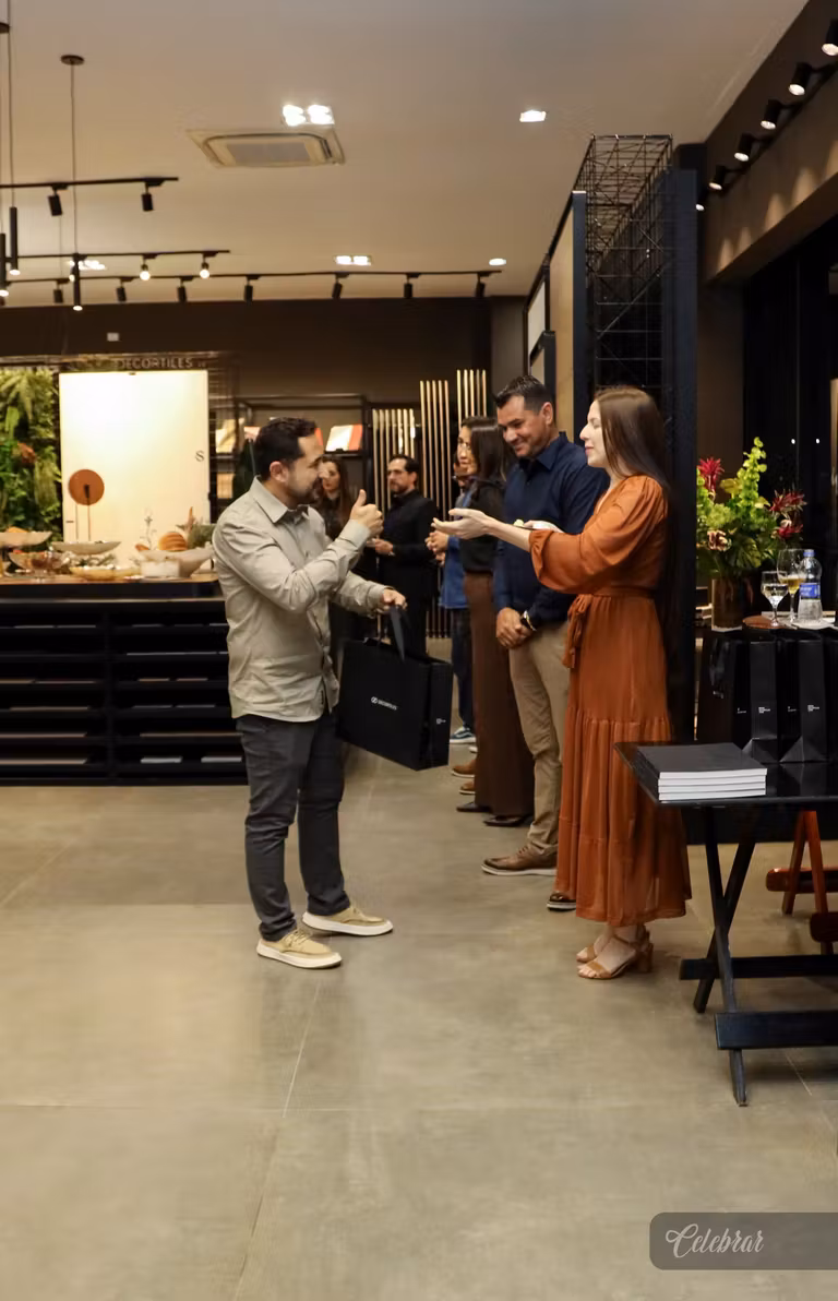 A Carluz Style inaugura sua Loja Black, trazendo para Dourados a exclusividade e a sofisticação das marcas Decortiles e Eliane. – foto 202