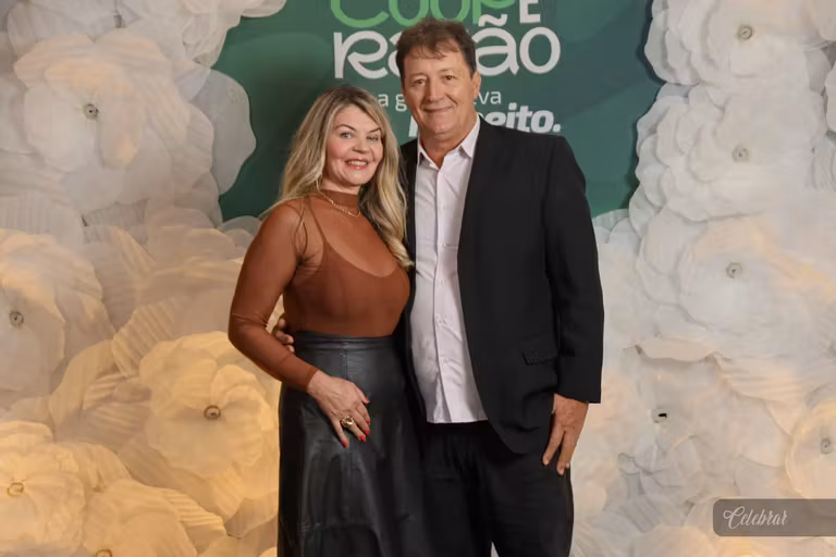 Sicredi Centro-Sul MS/BA celebra 37 anos com show beneficente em prol do Hospital de Amor de Dourados – foto 105