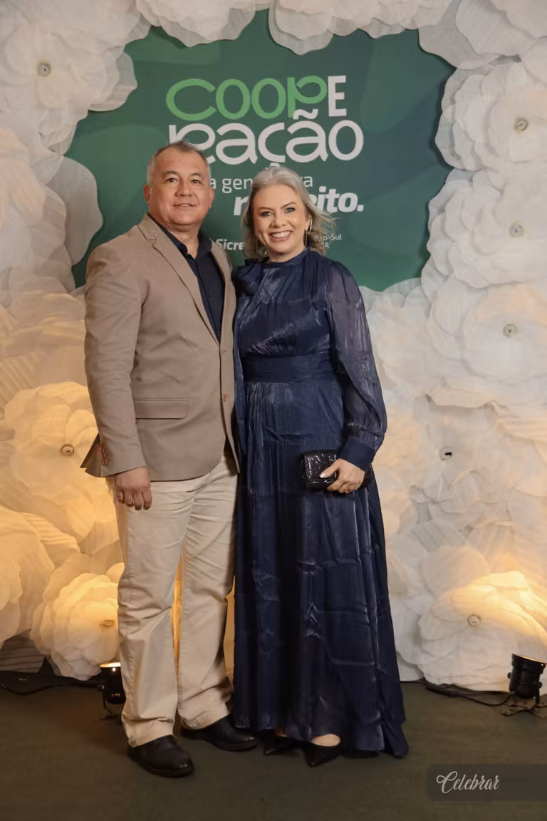 Sicredi Centro-Sul MS/BA celebra 37 anos com show beneficente em prol do Hospital de Amor de Dourados – foto 106