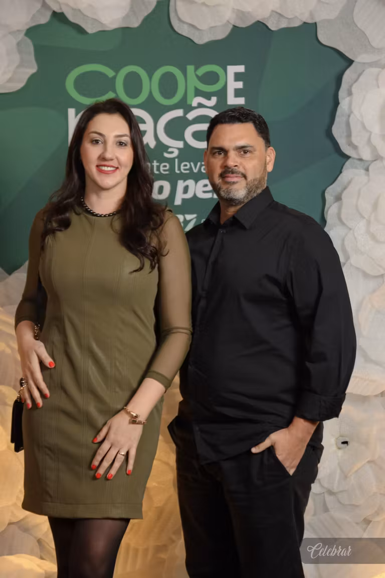Sicredi Centro-Sul MS/BA celebra 37 anos com show beneficente em prol do Hospital de Amor de Dourados – foto 124