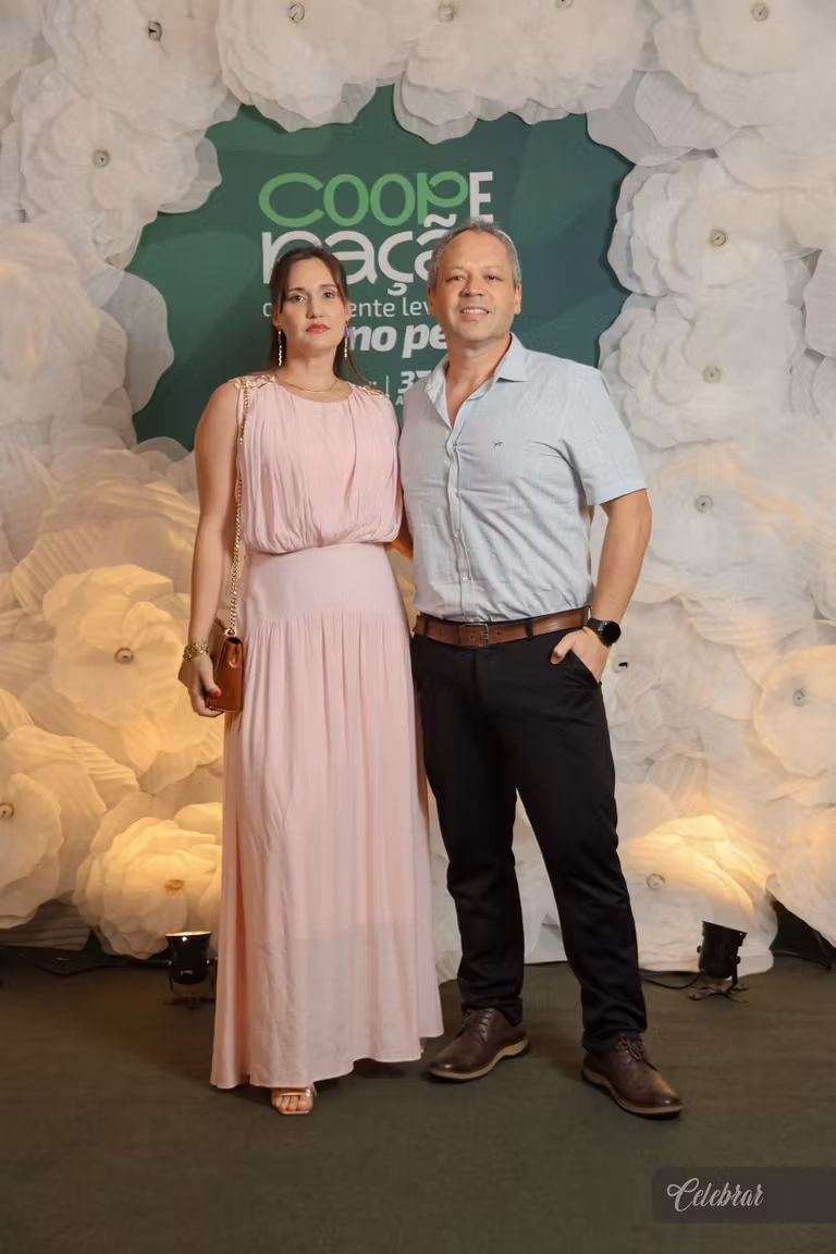 Sicredi Centro-Sul MS/BA celebra 37 anos com show beneficente em prol do Hospital de Amor de Dourados – foto 128