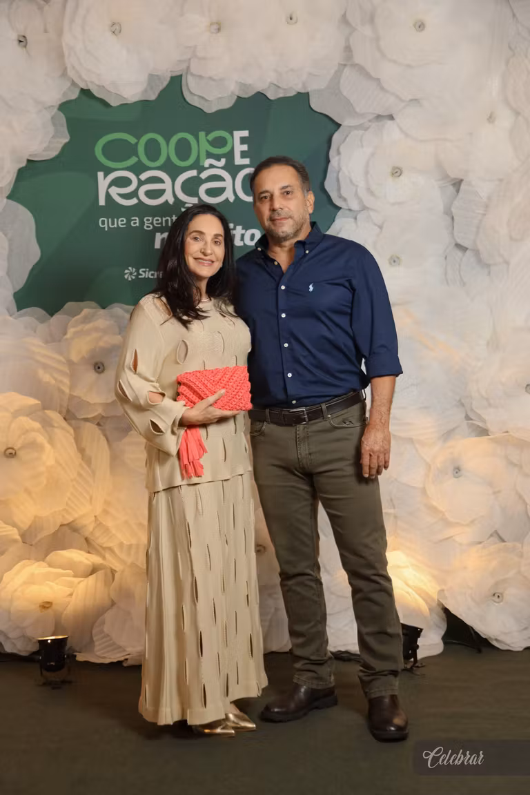 Sicredi Centro-Sul MS/BA celebra 37 anos com show beneficente em prol do Hospital de Amor de Dourados – foto 156