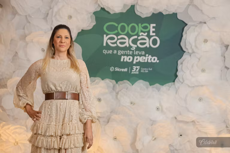 Sicredi Centro-Sul MS/BA celebra 37 anos com show beneficente em prol do Hospital de Amor de Dourados – foto 176