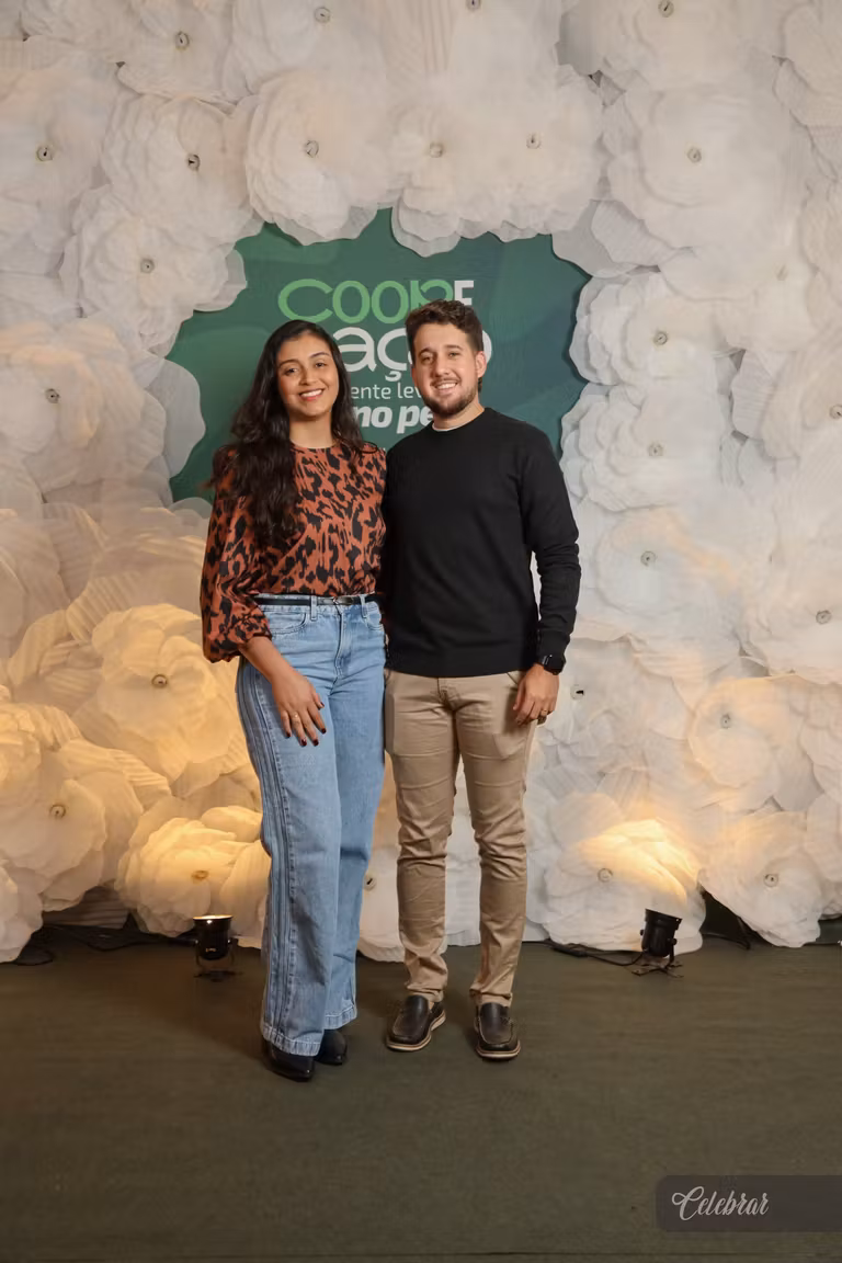 Sicredi Centro-Sul MS/BA celebra 37 anos com show beneficente em prol do Hospital de Amor de Dourados – foto 177