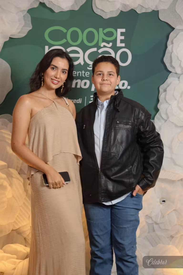 Sicredi Centro-Sul MS/BA celebra 37 anos com show beneficente em prol do Hospital de Amor de Dourados – foto 184