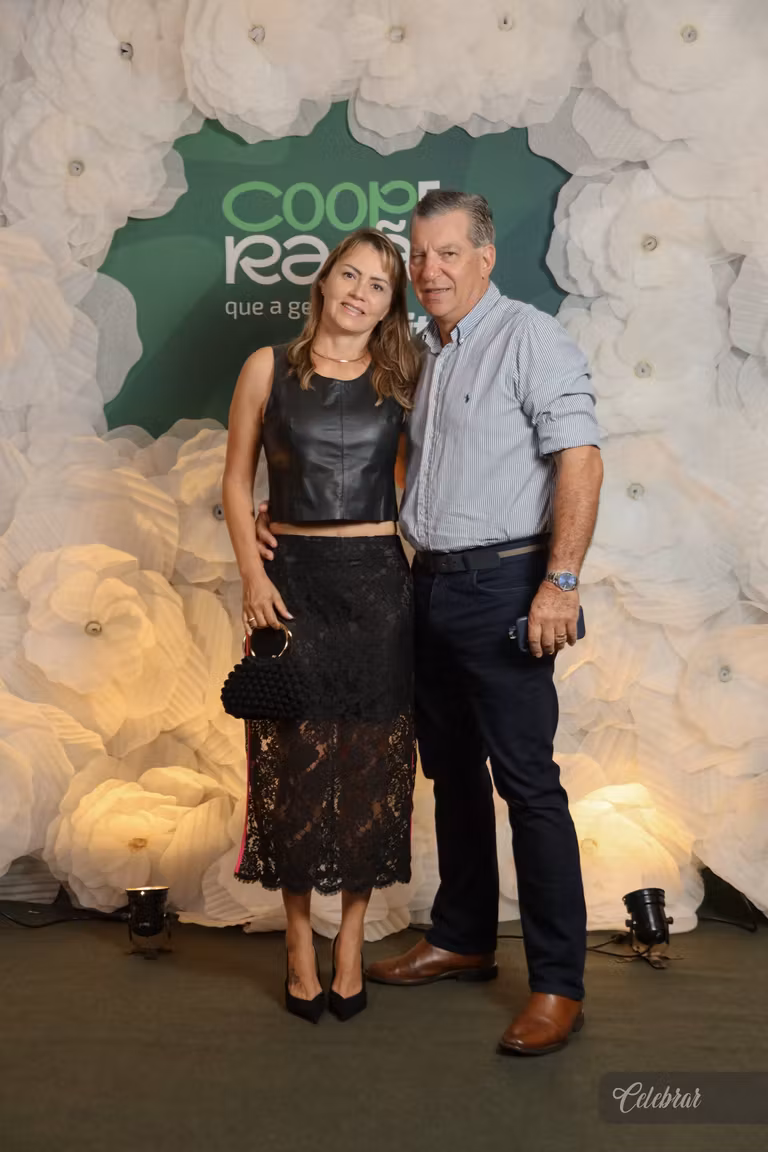 Sicredi Centro-Sul MS/BA celebra 37 anos com show beneficente em prol do Hospital de Amor de Dourados – foto 200