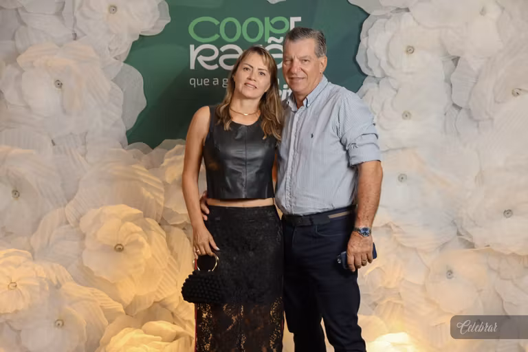 Sicredi Centro-Sul MS/BA celebra 37 anos com show beneficente em prol do Hospital de Amor de Dourados – foto 202