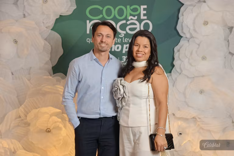 Sicredi Centro-Sul MS/BA celebra 37 anos com show beneficente em prol do Hospital de Amor de Dourados – foto 216