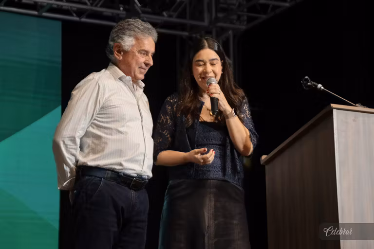 Sicredi Centro-Sul MS/BA celebra 37 anos com show beneficente em prol do Hospital de Amor de Dourados – foto 232