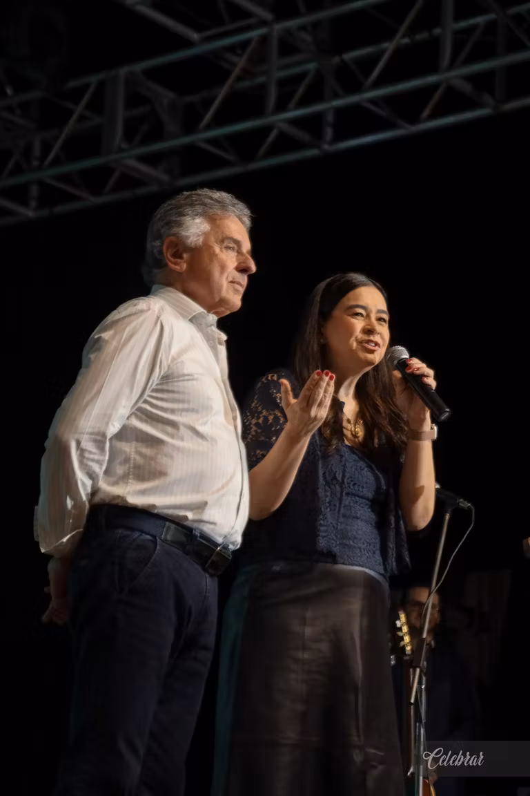 Sicredi Centro-Sul MS/BA celebra 37 anos com show beneficente em prol do Hospital de Amor de Dourados – foto 234